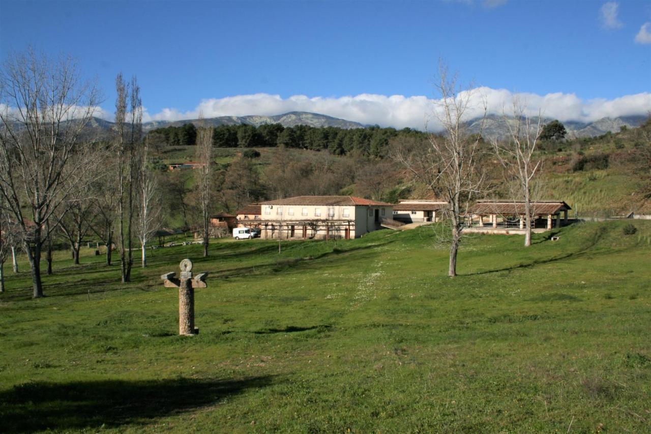 Casa Rural - Complejo El Tejar De Las Canadas Candeleda Eksteriør billede