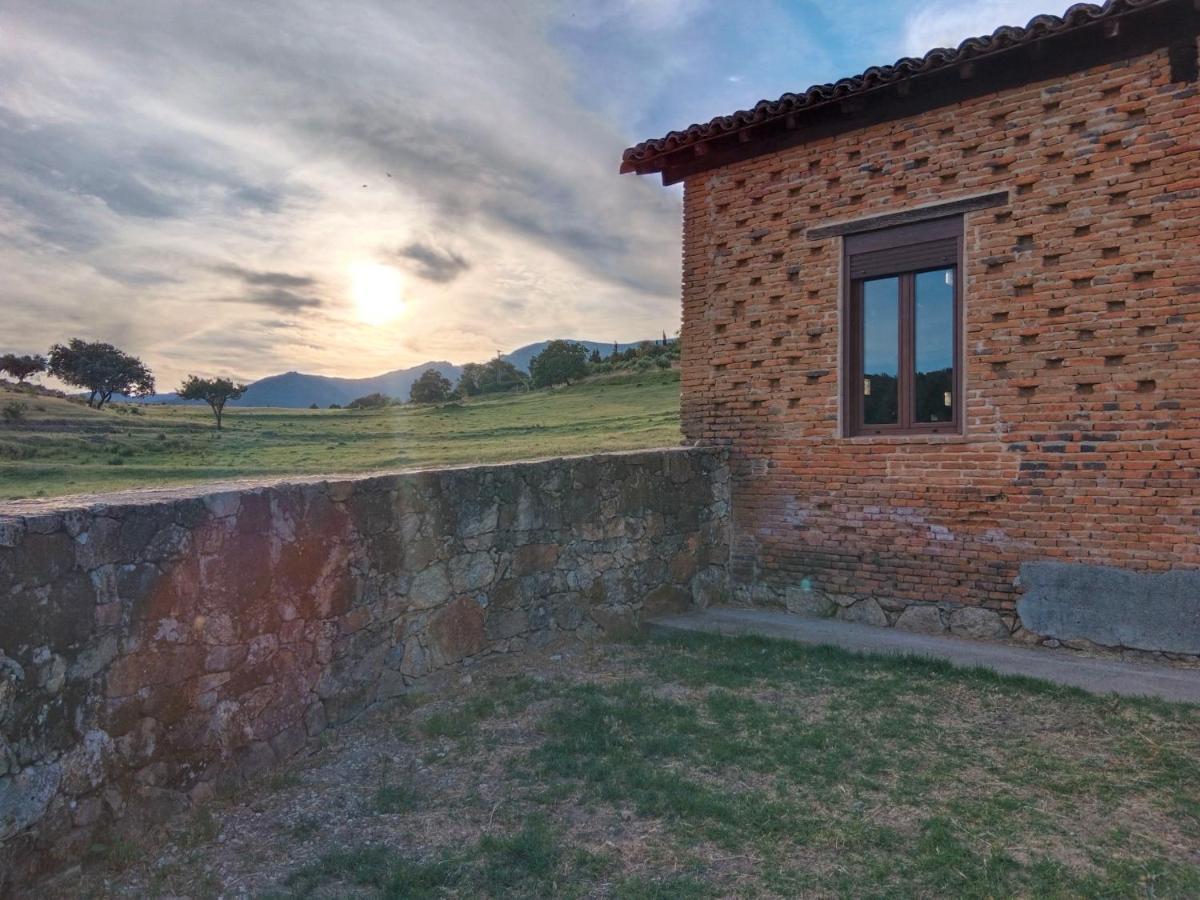 Casa Rural - Complejo El Tejar De Las Canadas Candeleda Eksteriør billede